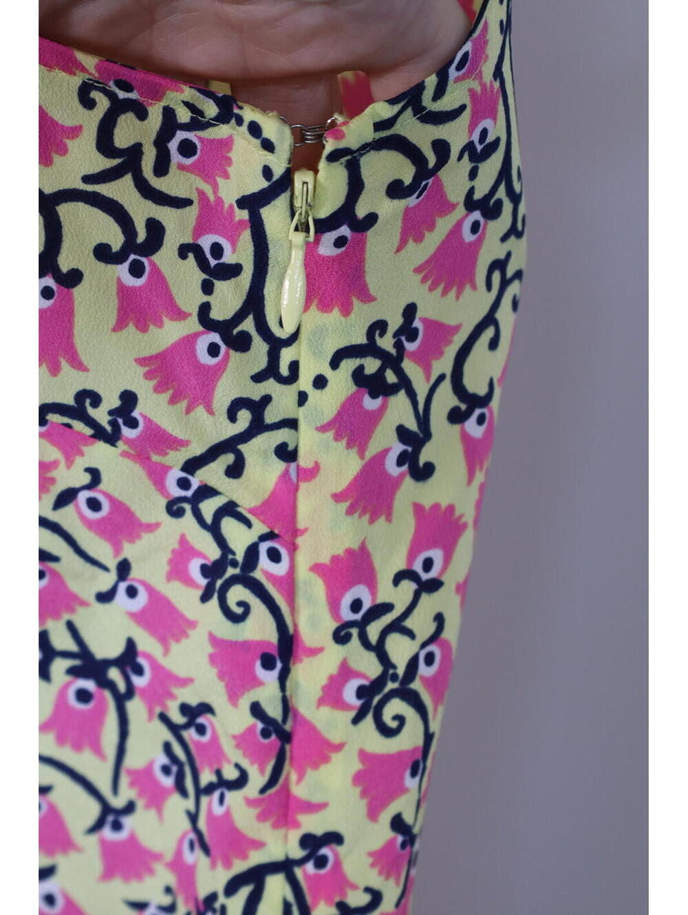 Lilly Pulitzer Allison Floral Sleeveless Ruffle Blouse Small - Picture 3 of 6